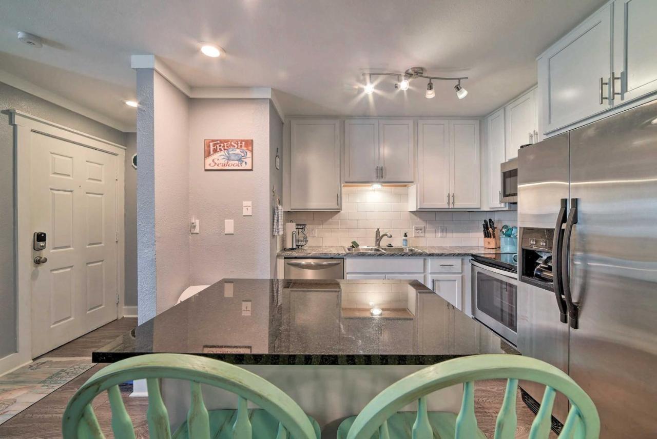 Port Aransas Condo With Outdoor Pool - Pets Welcome! Mustang Beach Eksteriør bilde