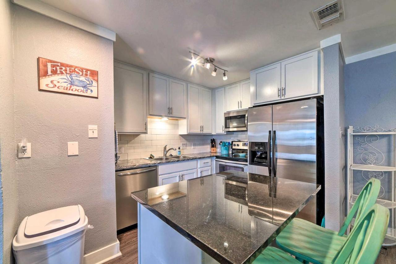 Port Aransas Condo With Outdoor Pool - Pets Welcome! Mustang Beach Eksteriør bilde